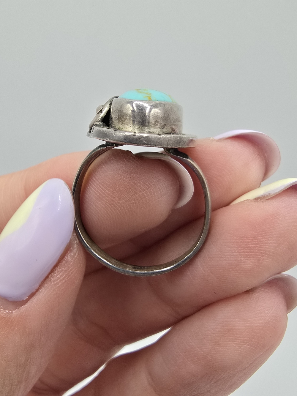 VTG 925 Sterling Silver Turquoise Ring Southwestern Navajo Style Size 8.25 - Picture 7 of 14